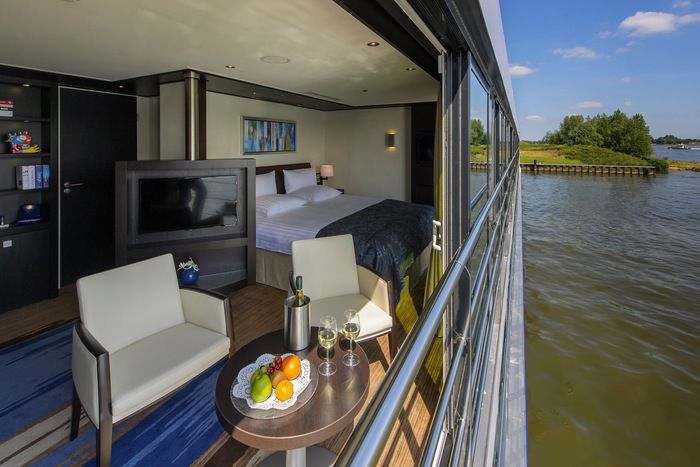 Accommodation on Avalon Illumination